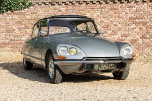 Bild 45/50 von Citroën DS 20 (1974)
