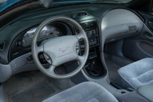 Image 42/50 of Ford Mustang (1994)