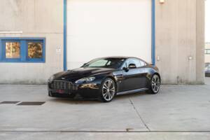 Image 2/83 de Aston Martin V12 Vantage (2009)
