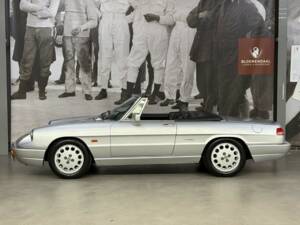Bild 4/33 von Alfa Romeo 2.0 Spider (1993)