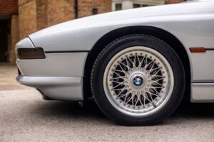 Image 16/35 of BMW 850Ci (1994)