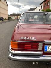 Image 5/15 de Mercedes-Benz 280 SE (1977)