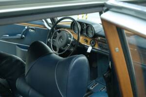 Image 42/50 of Mercedes-Benz 300 SEL 3.5 (1972)