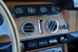 Imagen 31/50 de Ferrari 330 GT 2+2 (1965)