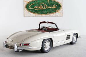 Image 10/50 of Mercedes-Benz 300 SL Roadster (1961)