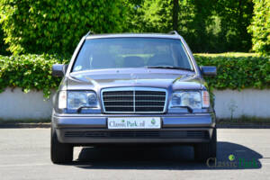 Afbeelding 8/44 van Mercedes-Benz E 280 T (1994)
