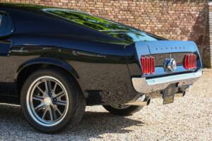 Image 43/50 of Ford Mustang 302 (1969)