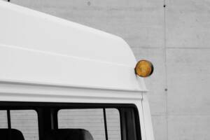 Immagine 35/43 di Mercedes-Benz MB 100 D lang (1993)