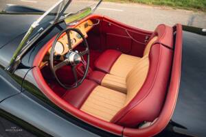 Image 12/20 of Jaguar XK 120 OTS (1950)