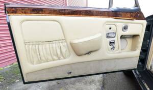 Image 38/50 de Bentley Corniche I (1975)