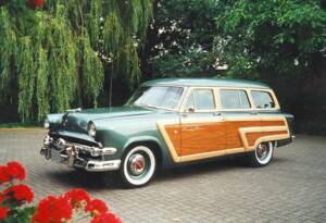 Image 1/8 of Ford Custom DeLuxe Country Squire (1954)