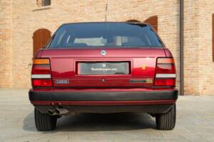 Imagen 8/50 de Lancia Thema 8.32 (1989)