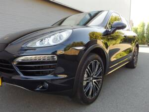 Image 25/96 of Porsche Cayenne S Diesel (2013)