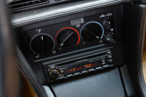 Afbeelding 16/32 van Alfa Romeo SZ (1994)