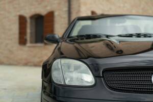 Obraz 13/50 pojazdu Mercedes-Benz SLK 200 (1998)