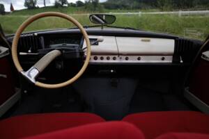 Imagen 10/14 de Citroën ID 19 (1964)