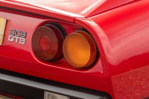 Image 18/50 of Ferrari 308 GTB (1976)
