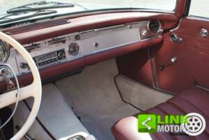 Afbeelding 11/50 van Mercedes-Benz 230 SL (1967)