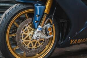 Image 44/46 de Yamaha YZF-R1 (2006)