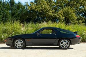 Afbeelding 6/50 van Porsche 928 GTS (1992)
