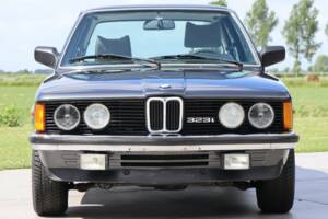 Image 26/50 of BMW 323i (1980)