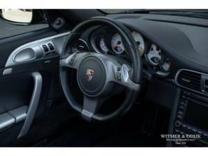 Image 11/37 of Porsche 911 Carrera 4S (2009)