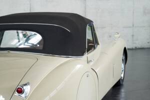 Image 27/50 de Jaguar XK 120 DHC (1953)