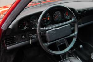 Bild 20/31 von Porsche 911 Carrera 3.2 (1988)