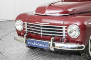 Image 18/50 of Volvo PV 444 (1953)