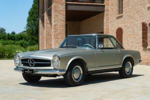 Image 2/50 of Mercedes-Benz 230 SL (1965)