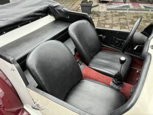Image 17/21 of Mercedes-Benz SSK - 27/170/225 HP (1969)
