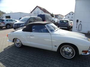 Image 20/26 de Volkswagen Karmann Ghia 1600 (1971)