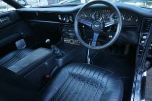 Image 19/50 of Aston Martin DBS V8 (1972)