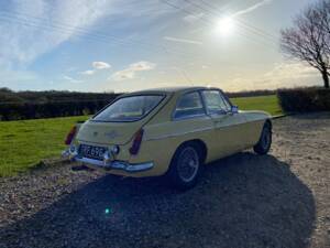 Image 4/20 of MG MGB GT (1967)