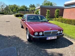 Bild 27/29 von Jaguar XJ 40 3.2 (1994)