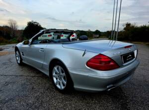 Image 7/39 of Mercedes-Benz SL 500 (2001)
