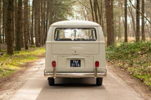 Image 3/5 of Volkswagen T1 Kombi (1965)
