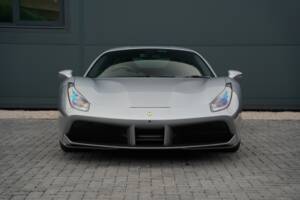 Image 7/50 de Ferrari 488 GTB (2019)