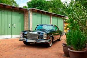 Imagen 6/199 de Mercedes-Benz 280 SE 3,5 (1971)