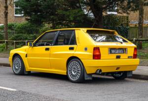 Image 4/27 of Lancia Delta HF Integrale Evoluzione I (1992)