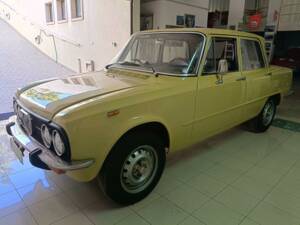 Immagine 20/50 di Alfa Romeo Giulia Nuova Super 1300 (1975)