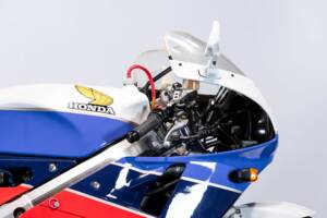 Bild 43/50 von Honda DUMMY (1989)