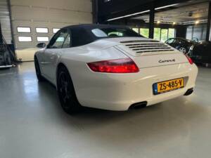 Bild 26/50 von Porsche 911 Carrera 4 (2007)