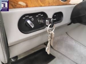 Image 20/50 of Bentley Brooklands (1992)