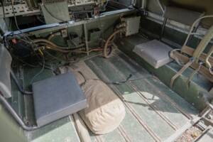 Image 11/50 de Land Rover 88 (1974)