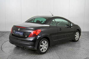 Bild 50/50 von Peugeot 207 CC 1.6 VTi (2009)