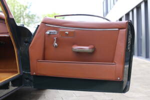 Image 19/31 of Jaguar XK 150 3.4 S OTS (1958)