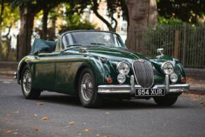 Image 1/50 of Jaguar XK 150 DHC (1954)