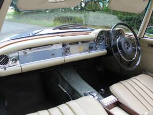 Imagen 10/13 de Mercedes-Benz 280 SL (1968)