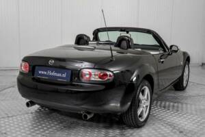 Image 25/50 of Mazda MX-5 2.0 (2009)